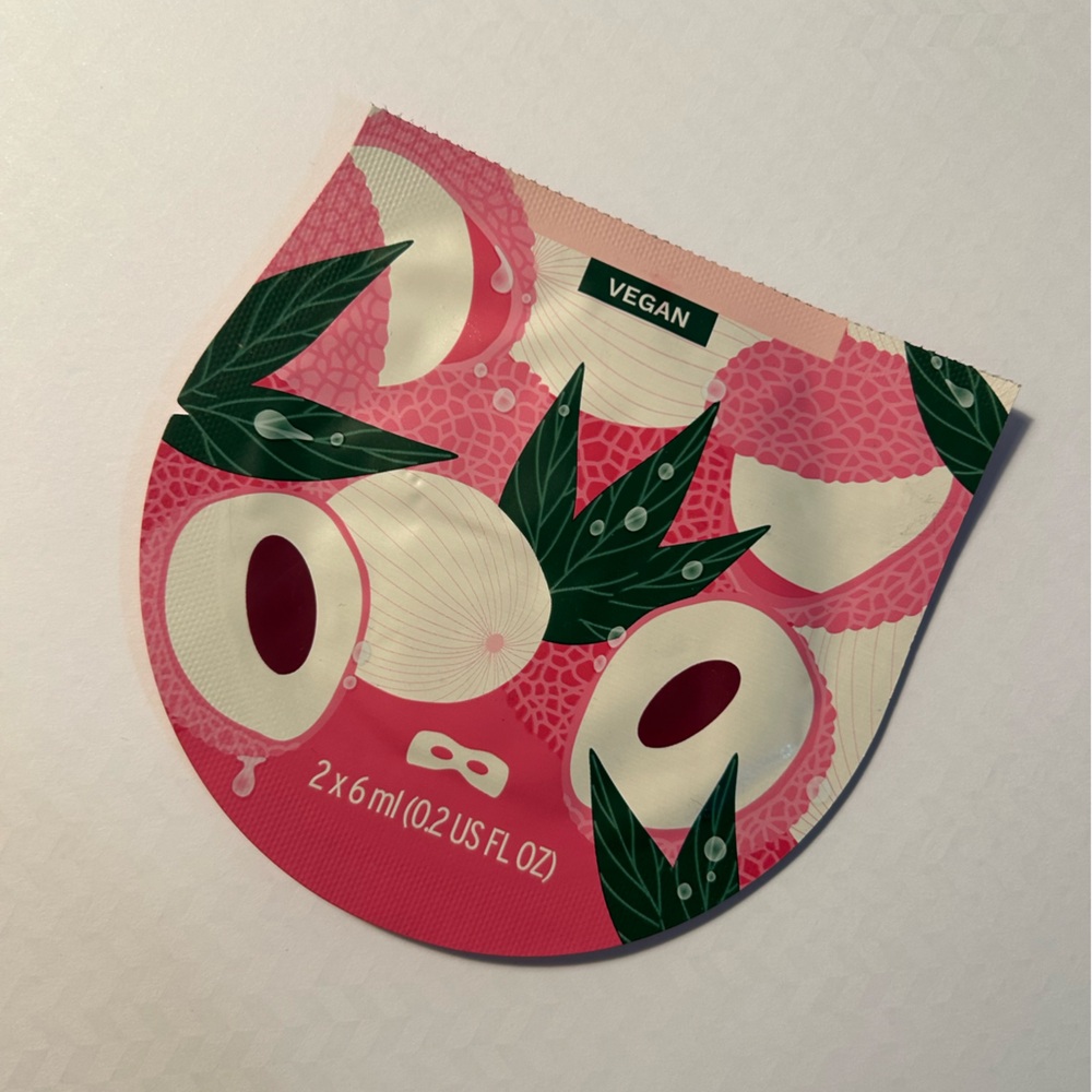 The Body Shop Lychee Eye Mask (Free with orders of over $60)